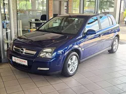Blau Gebraucht 2004 Opel Signum Kombi | 2.990 € (Teuer)