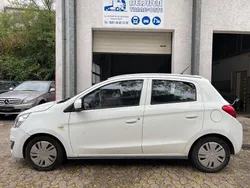 Weiß Gebraucht 2019 Mitsubishi Space Star Basis Limousine | 2.500 € (Superpreis)