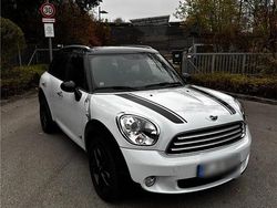 Weiß Gebraucht 2012 Mini Cooper D Countryman SUV | 10.999 € (Etwas zu teuer)