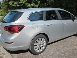 Silber Gebraucht 2011 Opel Astra Kombi | 4.290 € (Fairer Preis)