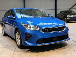 Blau Gebraucht 2021 Kia Ceed Sportswagon Kombi | 10.199 € (Guter Preis)