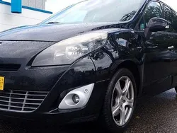Schwarz Gebraucht 2012 Renault Grand Scénic III Bose Edition Van / Kleinbus | 3.950 € (Fairer Preis)