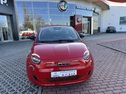 Rot Neu 2025 Fiat 500e Red Limousine | 29.990 € (Superpreis)