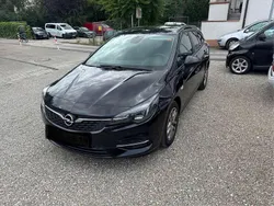 Schwarz Gebraucht 2021 Opel Astra Business Elegance Kombi | 11.900 € (Teuer)