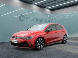 Rot Gebraucht 2024 VW Golf VIII R-line Limousine | 29.100 € (Guter Preis)