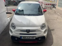 Weiß Gebraucht 2017 Abarth 595 Competizione Kleinwagen | 15.300 € (Fairer Preis)