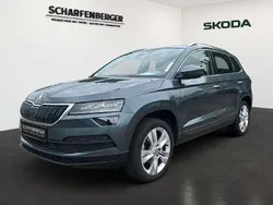 Quarzgrau metallic Gebraucht 2020 Skoda Karoq Style SUV | 23.459 € (Fairer Preis)