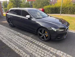 Blau Gebraucht 2018 Volvo V90 R-Design Kombi | 26.800 € (Fairer Preis)
