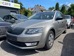 Beige Gebraucht 2014 Skoda Octavia Active Kombi | 4.999 € (Fairer Preis)
