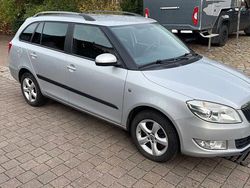 Silber Gebraucht 2013 Skoda Fabia Family Kombi | 3.200 € (Guter Preis)