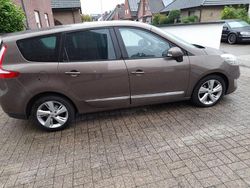 Braun Gebraucht 2012 Renault Scénic III Dynamique Van / Kleinbus | 5.350 € (Etwas zu teuer)