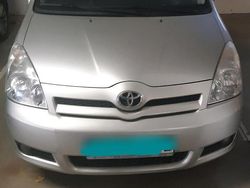 Silber Gebraucht 2006 Toyota Corolla Verso Van / Kleinbus | 4.950 € (Fairer Preis)