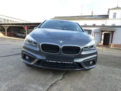 Grau Gebraucht 2016 BMW 220 Active Tourer Sport Line Van / Kleinbus | 10.999 € (Teuer)