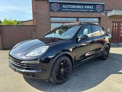 Tiefschwarzmetallic Gebraucht 2011 Porsche Cayenne SUV | 20.500 € (Fairer Preis)
