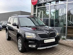 Schwarz Gebraucht 2015 Skoda Yeti Active SUV | 9.490 € (Fairer Preis)