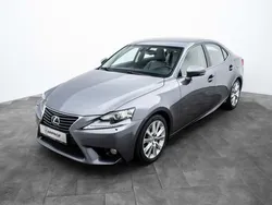 Lexus IS300h