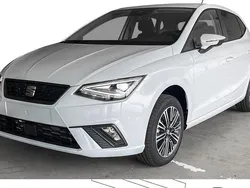Weiß Neu 2025 Seat Ibiza Limousine | 26.485 € (Etwas zu teuer)