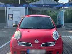 Rot Gebraucht 2009 Nissan Micra Kleinwagen | 2.500 € (Teuer)