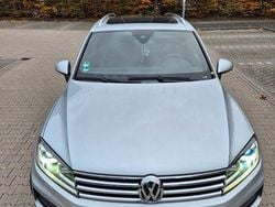 Silber Gebraucht 2015 VW Touareg R-line SUV | 15.999 € (Guter Preis)