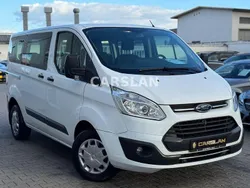 Weiß Gebraucht 2017 Ford Tourneo Custom Van / Kleinbus | 17.498 € (Guter Preis)