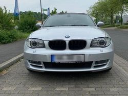 Silber Gebraucht 2009 BMW 120 Cabriolet Sport Line Cabrio | 8.900 €