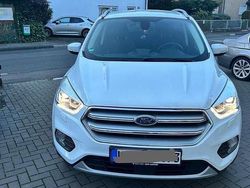 Weiß Gebraucht 2019 Ford Kuga Titanium SUV | 15.500 € (Superpreis)
