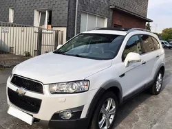 Weiß Gebraucht 2012 Chevrolet Captiva SUV | 4.980 € (Superpreis)