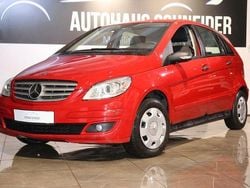 Rot Gebraucht 2005 Mercedes B150 Van / Kleinbus | 5.500 € (Superpreis)