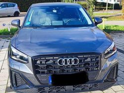 Grau Gebraucht 2021 Audi Q2 S-Line SUV | 32.000 € (Etwas zu teuer)