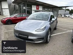 Silber Gebraucht 2024 Tesla Model Y Long Range RWD SUV | 44.300 € (Etwas zu teuer)