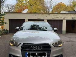 Silber Gebraucht 2011 Audi A1 Ambition Kleinwagen | 7.700 € (Guter Preis)