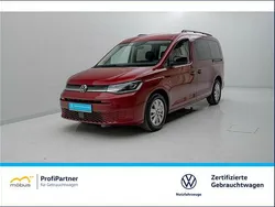 Rot Gebraucht 2022 VW Caddy Maxi Life Life Van / Kleinbus | 35.489 € (Fairer Preis)