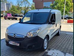 Weiß Gebraucht 2017 Opel Combo Limousine | 8.999 € (Teuer)