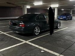 Grau Gebraucht 2002 BMW 530 Limousine | 4.500 € (Guter Preis)