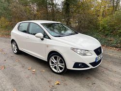 Weiß Gebraucht 2011 Seat Ibiza Sport Limousine | 6.200 € (Teuer)