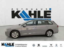 Mondsteingrau Gebraucht 2025 VW Golf VIII Life Kombi | 27.390 € (Fairer Preis)