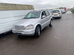 Silber Gebraucht 2001 Mercedes ML270 SUV | 3.399 € (Guter Preis)
