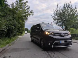 Schwarz Gebraucht 2019 Toyota Proace Verso Comfort Kombi | 29.999 € (Guter Preis)