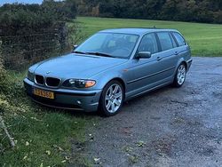 Grau Gebraucht 2004 BMW 330 Kombi | 8.900 € (Teuer)