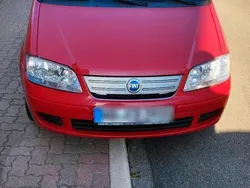 Rot Gebraucht 2008 Fiat Idea Van / Kleinbus | 1.800 € (Etwas zu teuer)