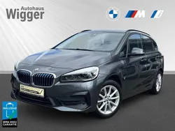 Grau Gebraucht 2019 BMW 225 Active Tourer Advantage Van / Kleinbus | 16.400 € (Guter Preis)