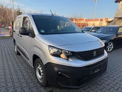 Grau Gebraucht 2020 Peugeot Partner Premium Van / Kleinbus | 10.600 € (Fairer Preis)