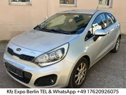 Silber Gebraucht 2012 Kia Rio Spirit Limousine | 3.300 € (Teuer)