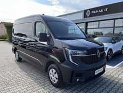 Perlmuttschwarz metallic Neu 2025 Renault Master Van / Kleinbus | 37.990 € (Guter Preis)