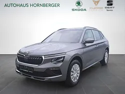 Graphitegrau metallic Neu 2025 Skoda Kamiq Selection SUV | 25.990 € (Guter Preis)