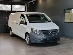 Weiß Gebraucht 2023 Mercedes Vito Van / Kleinbus | 24.999 €