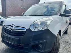 Weiß Gebraucht 2018 Opel Combo S Van / Kleinbus | 5.993 € (Fairer Preis)