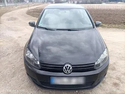 Schwarz Gebraucht 2010 VW Golf VI Comfortline Kleinwagen | 4.800 € (Fairer Preis)
