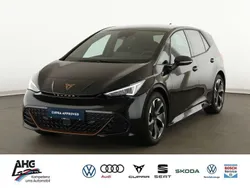 Schwarz Gebraucht 2024 Cupra Born Kleinwagen | 33.100 € (Fairer Preis)