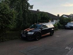 Schwarz Gebraucht 2025 Dodge Journey SUV | 7.999 €